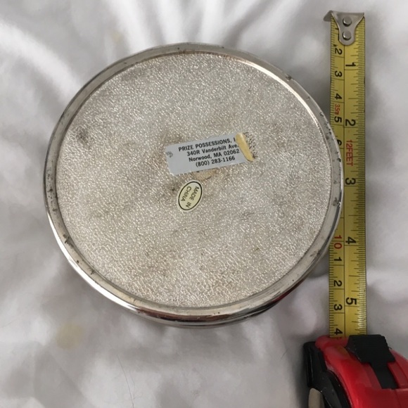 2002 Jimmy V golf classic charity silver round engraved jewelry/trinket box - Picture 2 of 4